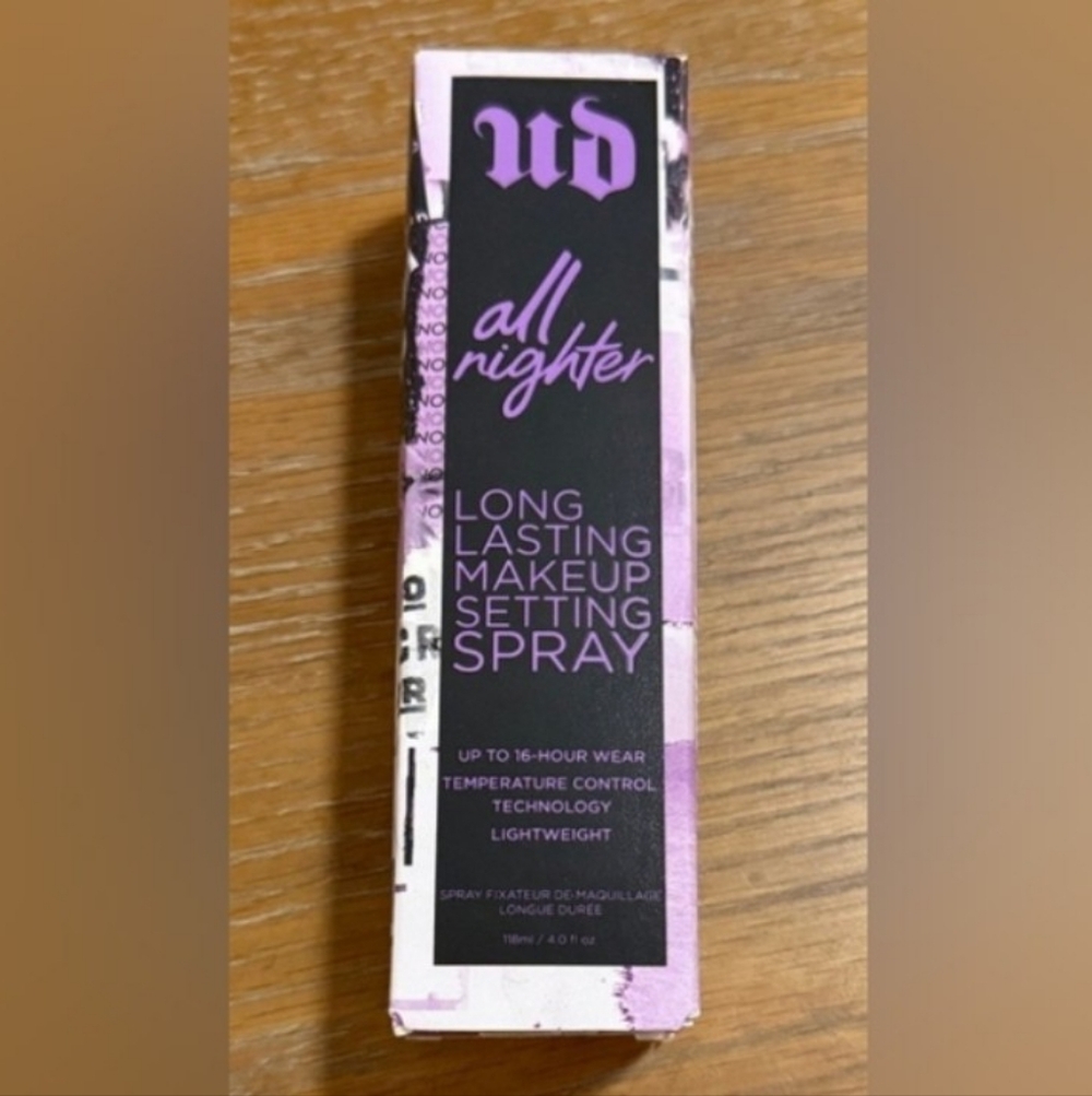 Urban Decay All Nighter Makeup Setting Spray - Black and Purple